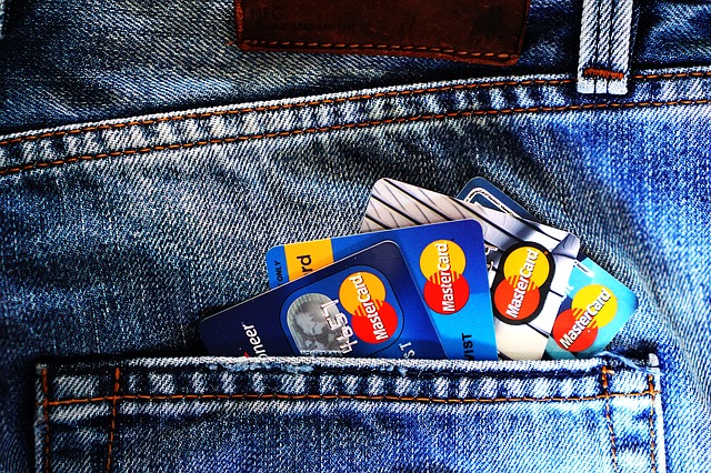 De nouvelles reformes prévues pour les cartes de crédit : vers un paiement journalier ?
